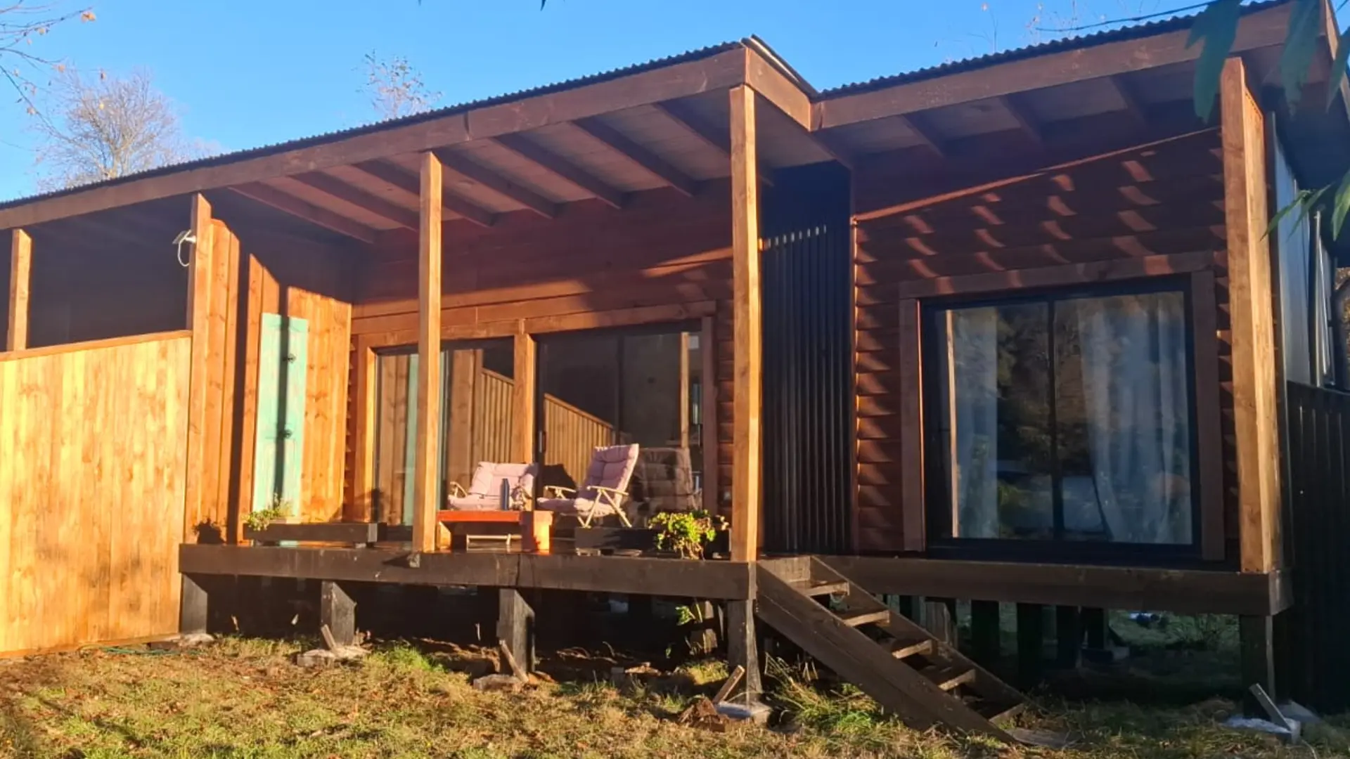 Cabañas Rukalewfu rodeadas de naturaleza en Pucón